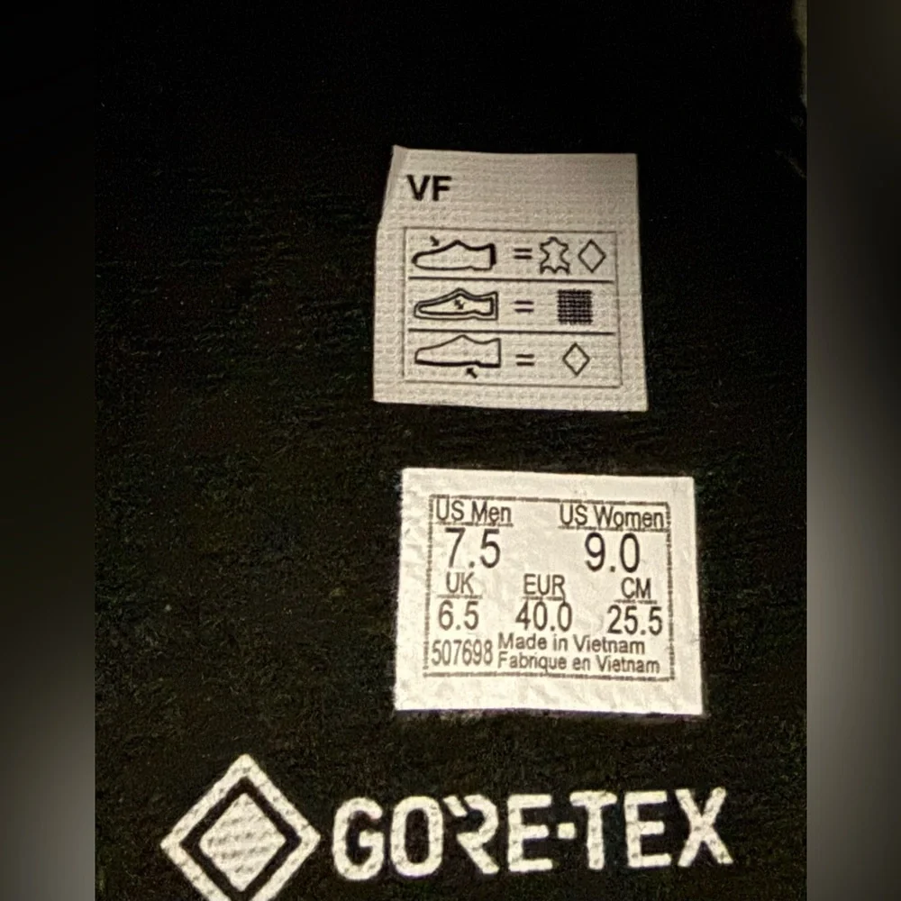 Vans Half Cab‎ Gore-Tex MTE  Black Waterproof Mens Size 7.5 Womens Size 9